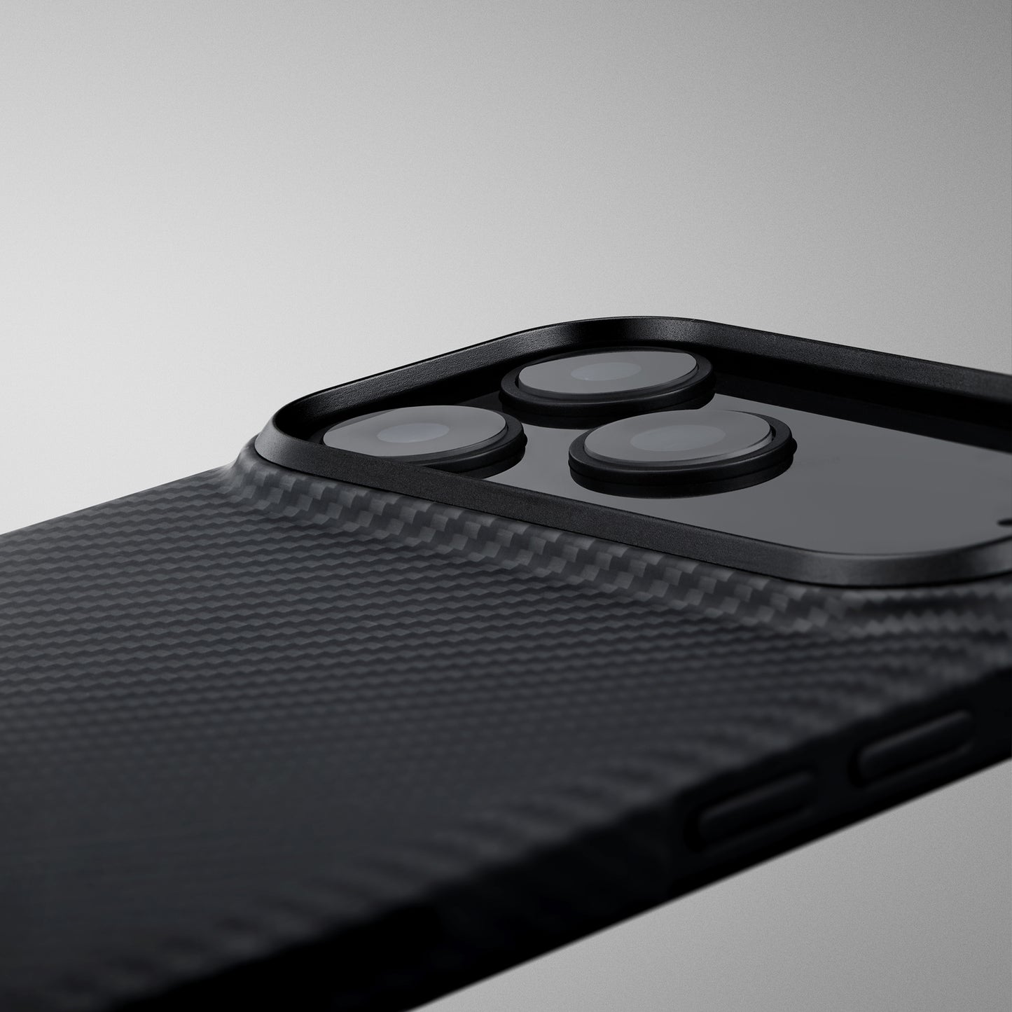Pitaka Ultra-Slim Case With PitaTap Camera Control for iPhone 17 Series - Black/Gray