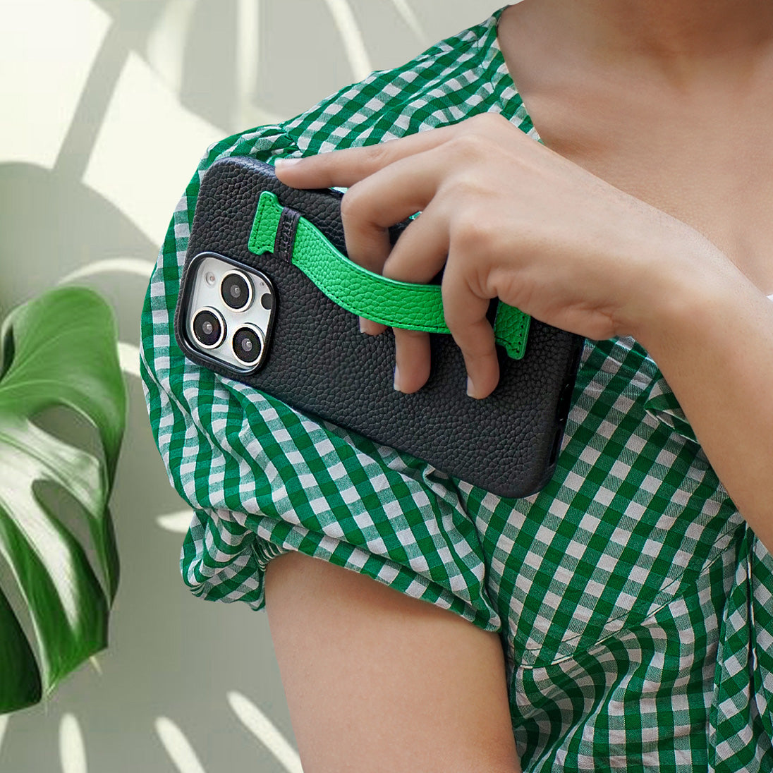Amur Pro Leather Case For iPhone 16 Series-Green/Black