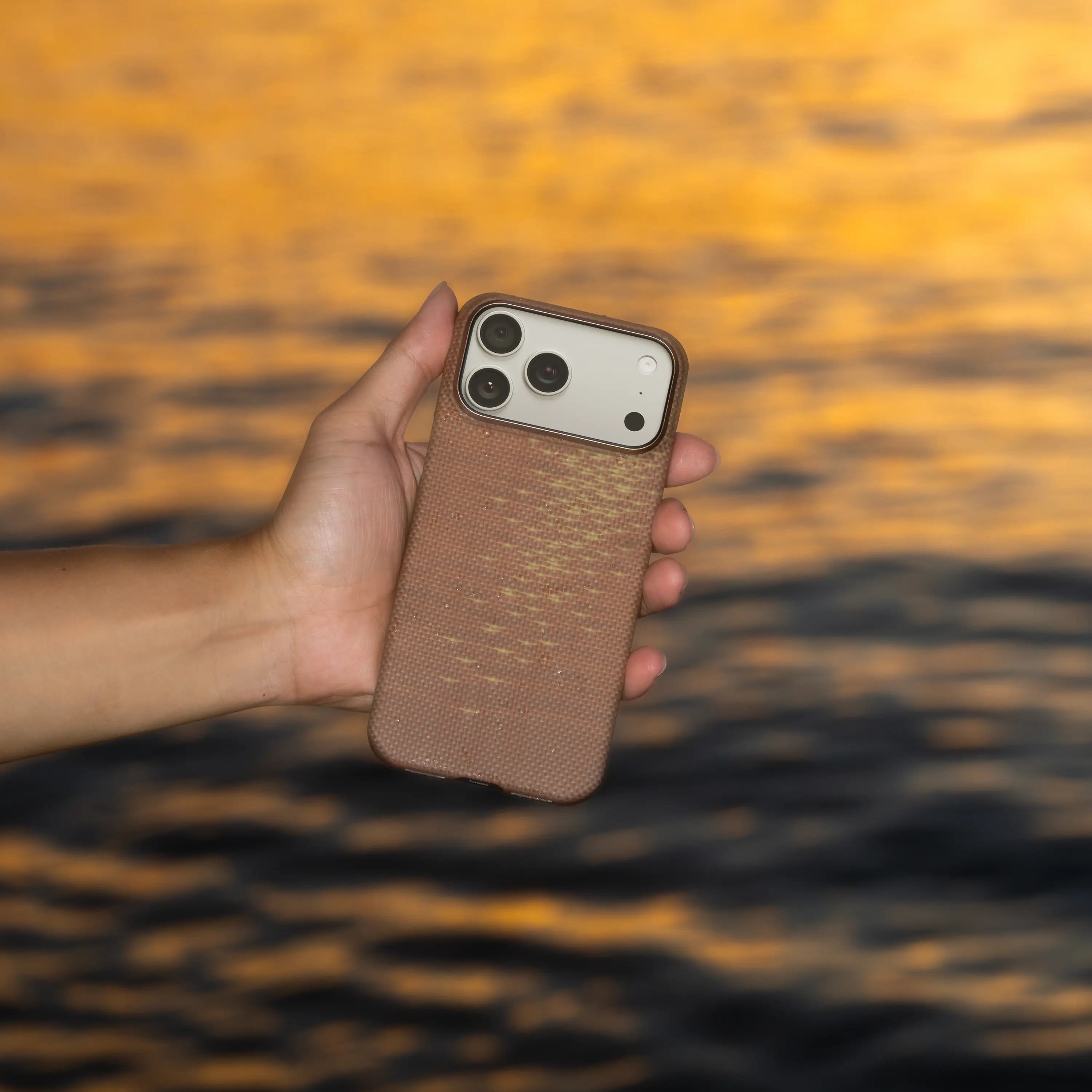 Pitaka Aramid Ultra-Slim Case With PitaTap for iPhone 17 Pro Max - Golden Glint