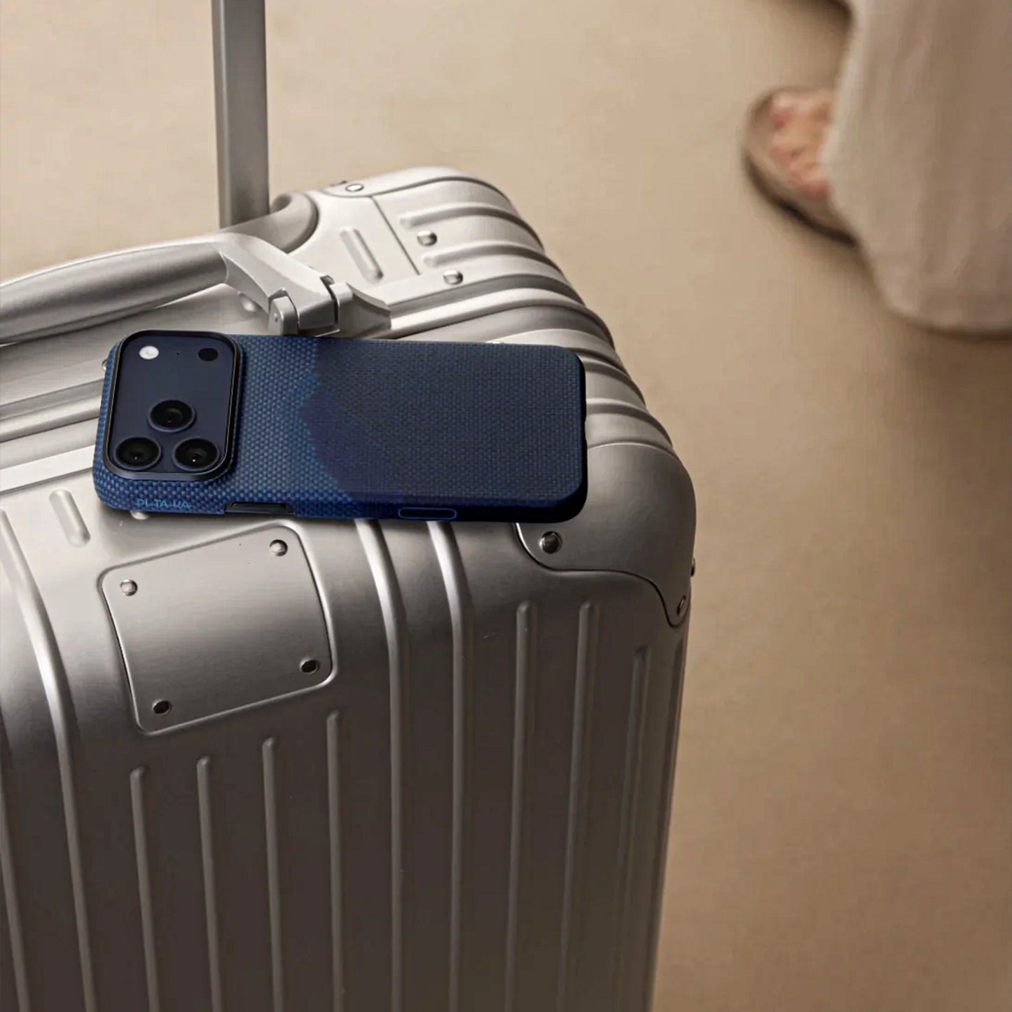 Pitaka Aramid Ultra-Slim Case for iPhone 17 Series - Over The Horizon