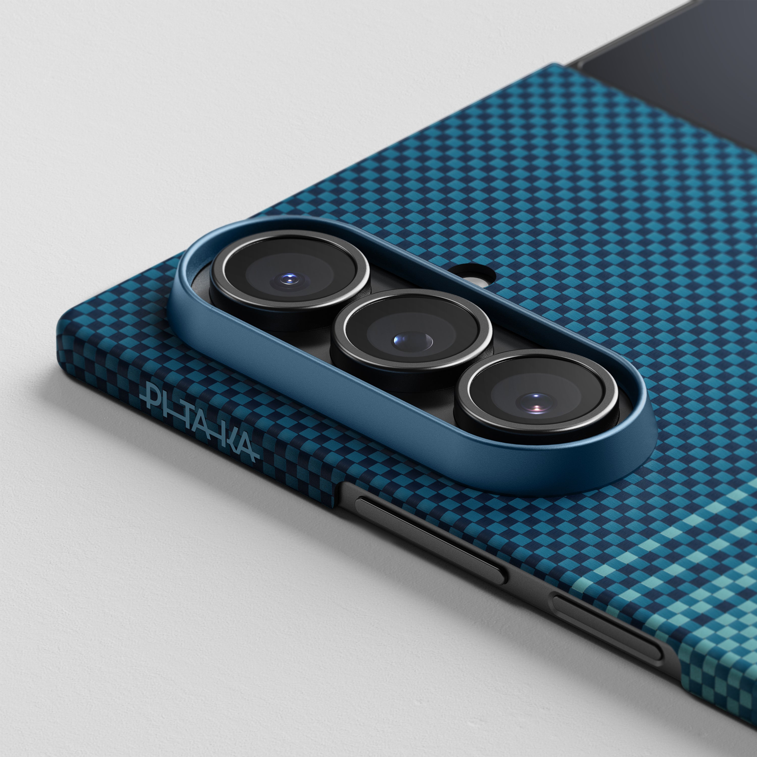 Pitaka Z Fold 7  Fusion  Weaving Case With Ultra-Slim Touch - Moonrise