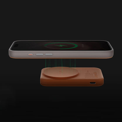 Uniq Lexa 5000 Premium Leatherette Magnetic Power Bank