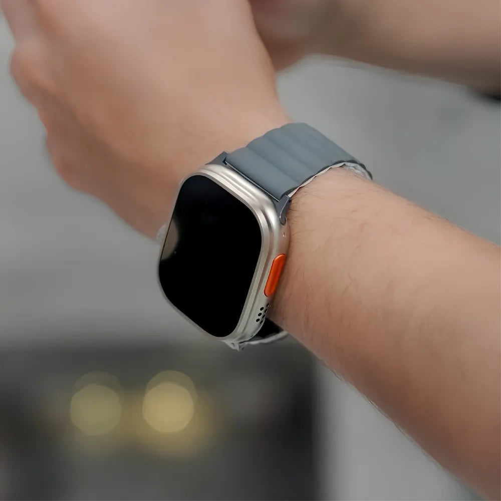 Invix Apple Watch Silicone Magnetic Band - White/Gray